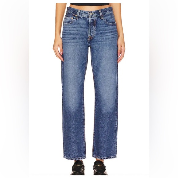 Levi's Middy Straight leg In Medium Wash Mid Rise Straight Leg Size 30 - Picture 3 of 14